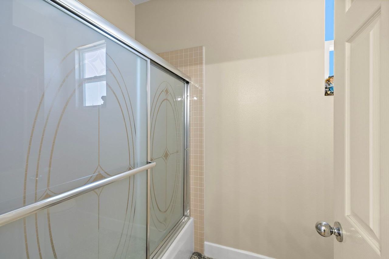 2438 Calle Aquamarina - Photo 5 of 25