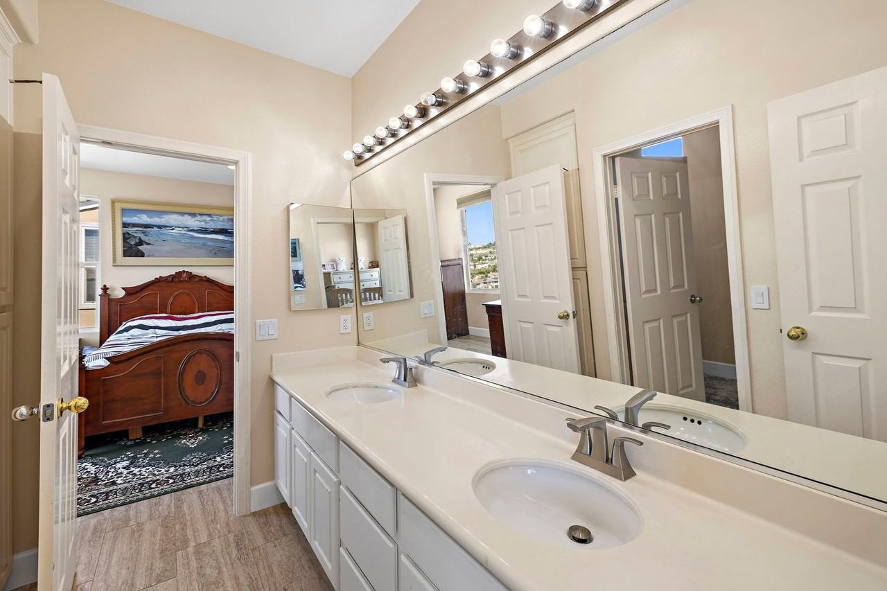 2438 Calle Aquamarina - Photo 6 of 25