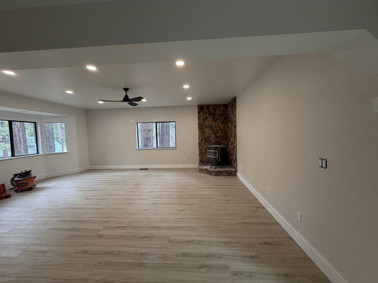 1900 Apache Ave - Photo 6 of 15