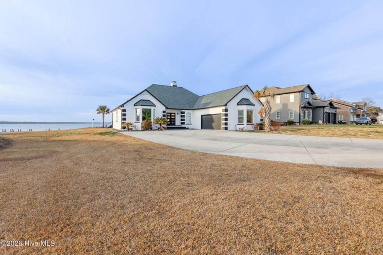 128 Gemstone Dr - Photo 2 of 37