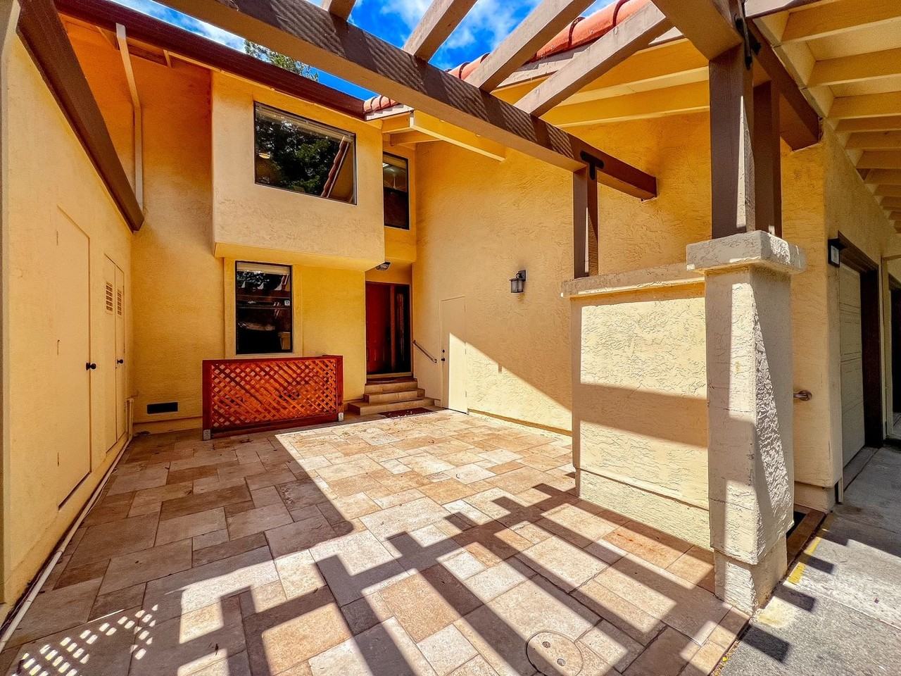 39 Fountain Grove Cir - Photo 3 of 29