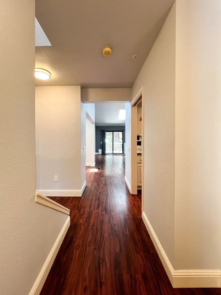39 Fountain Grove Cir - Photo 5 of 29