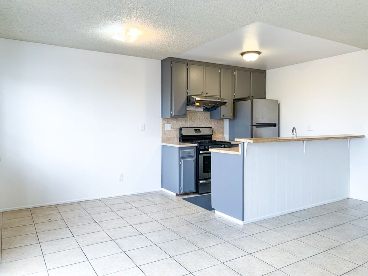 450 Coronado Ter - Photo 3 of 15