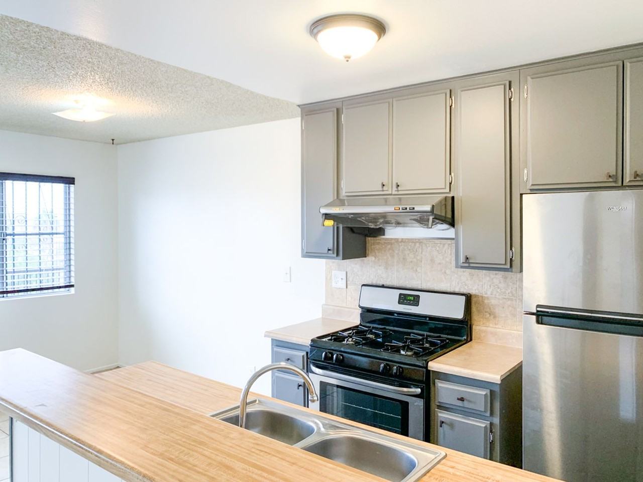 450 Coronado Ter - Photo 6 of 15