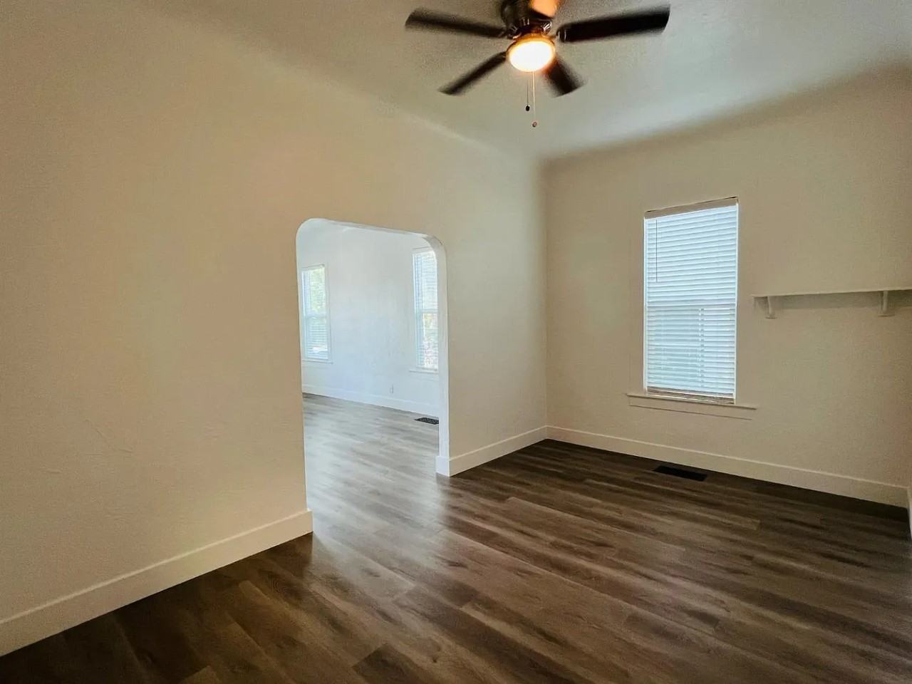 612 16th St - Photo 3 of 12