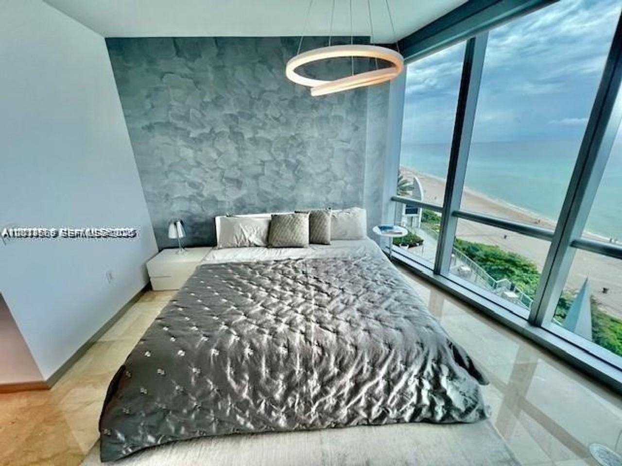 17121 17121 Collins Ave appt 1003 - Photo 2 of 22
