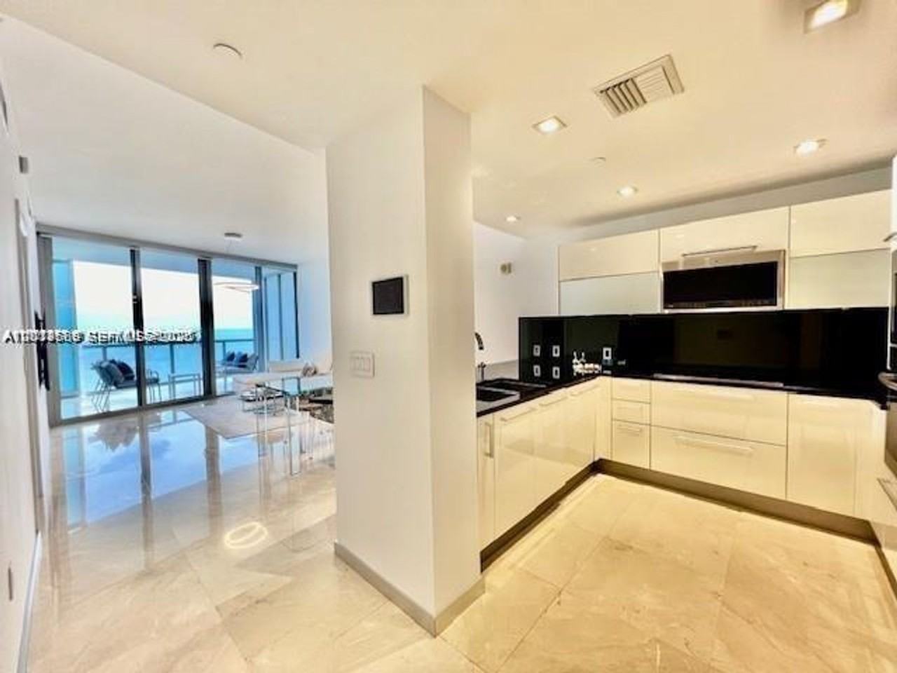 17121 17121 Collins Ave appt 1003 - Photo 3 of 22