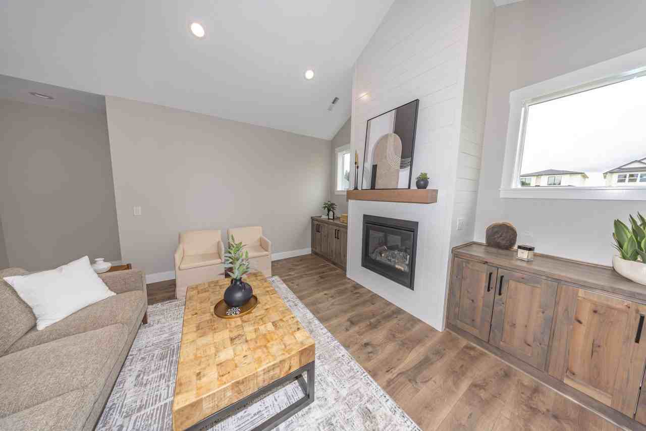 814 Se 35th St - Photo 4 of 20
