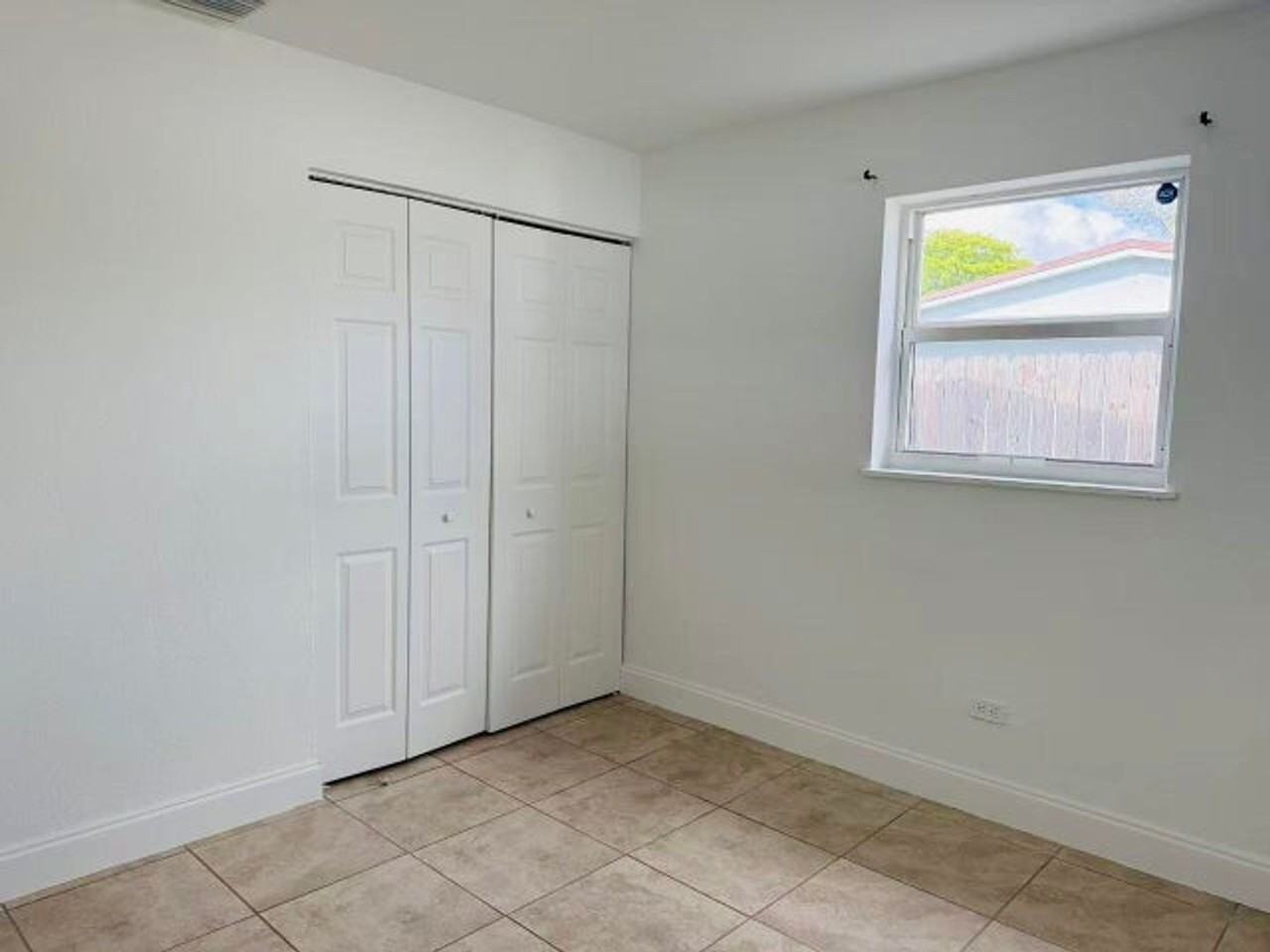 6250 Sw 39th St - Photo 6 of 16