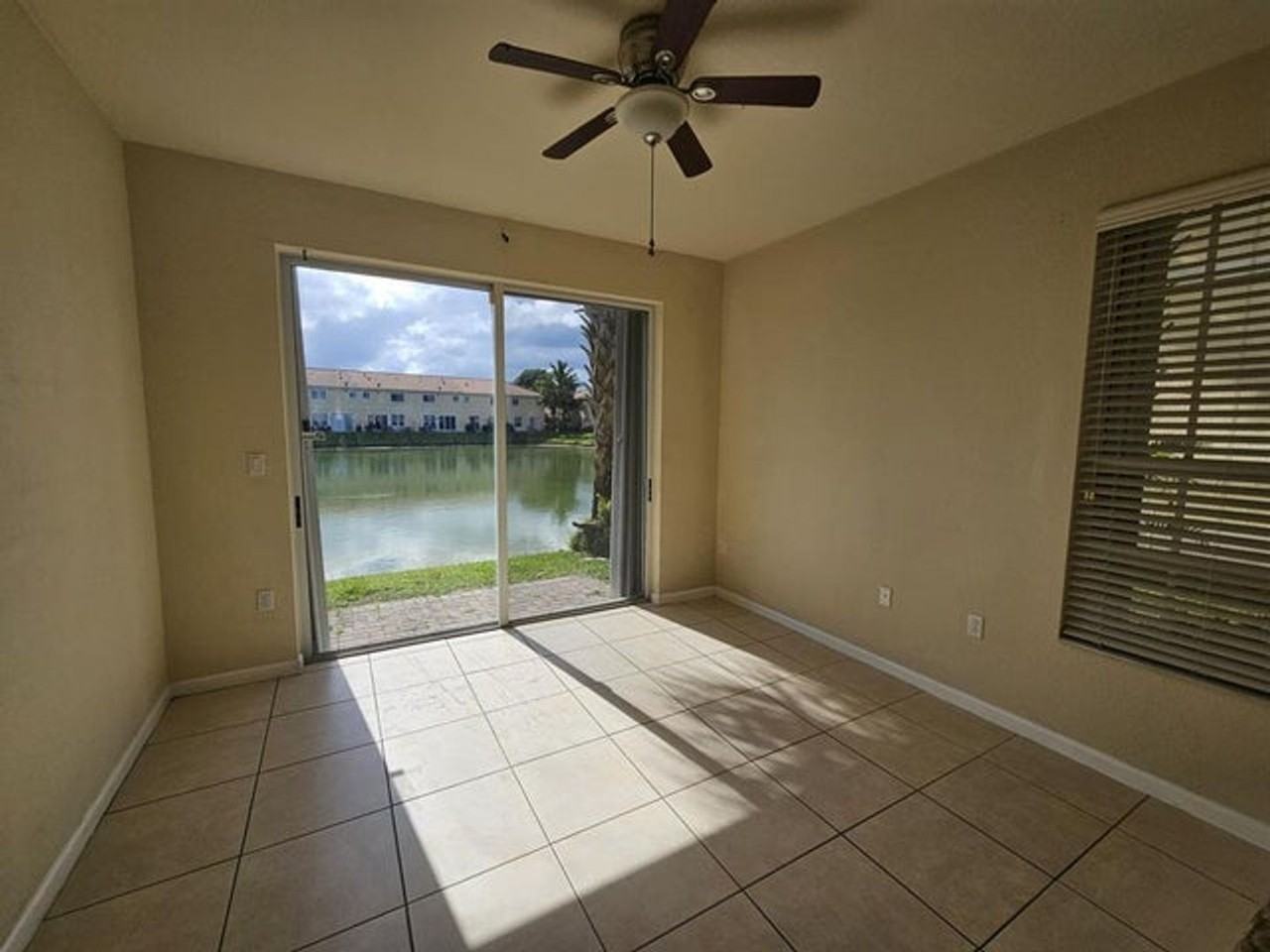 3255 Nw 31st Ter - Photo 2 of 10