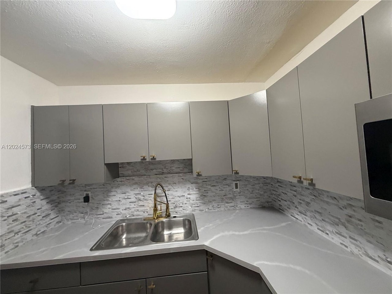 2769 Nw 58th Ter - Photo 2 of 13