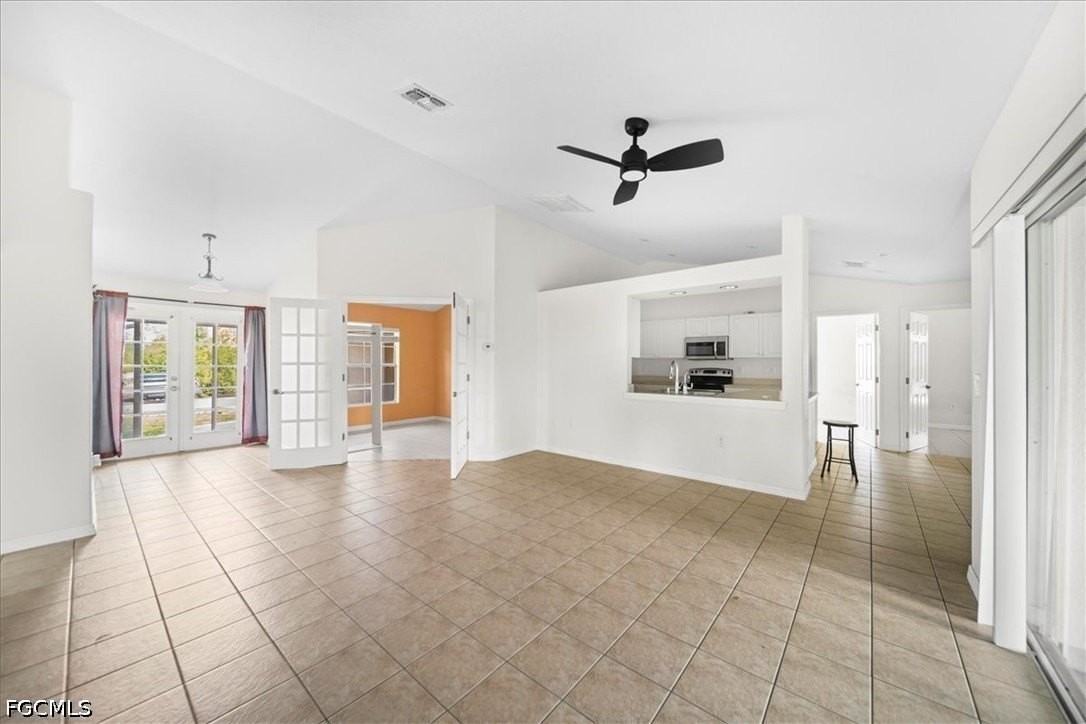 1019 Angelo Ave - Photo 2 of 17