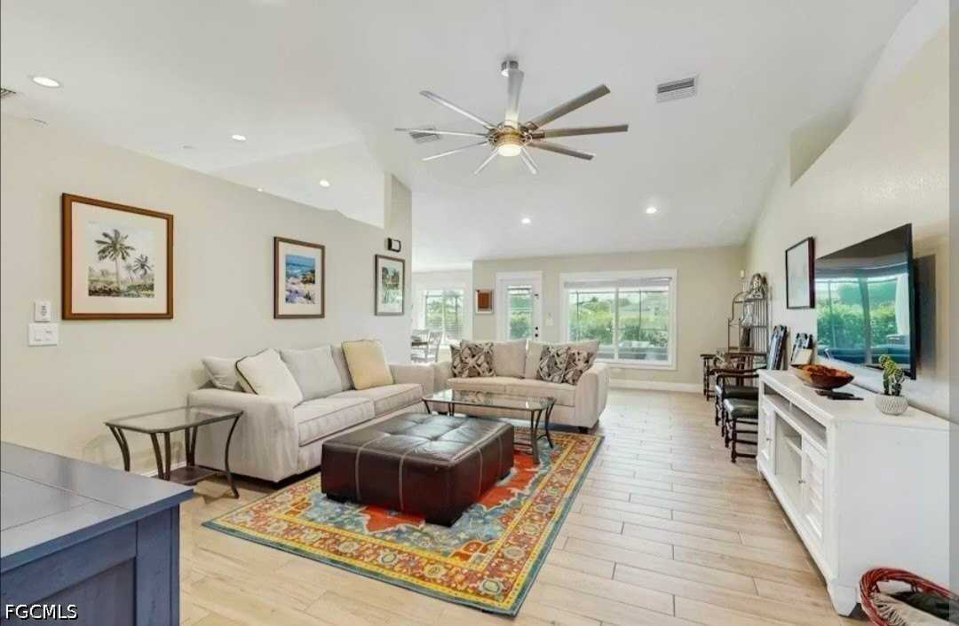 3729 Agualinda Blvd - Photo 2 of 46