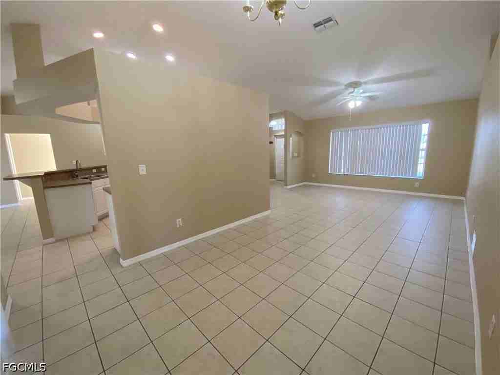 2251 Sw 4th St - Photo 6 of 24