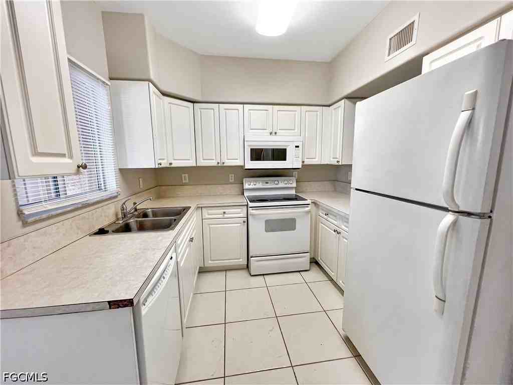4172 Castilla Cir #105 - Photo 7 of 20