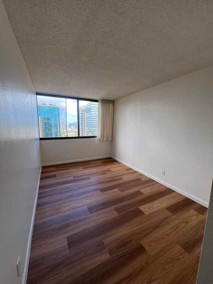 1255 Nuuanu Ave #3001 - Photo 4 of 15