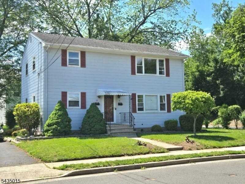 10 S 4th Ave - Photo 2 of 10