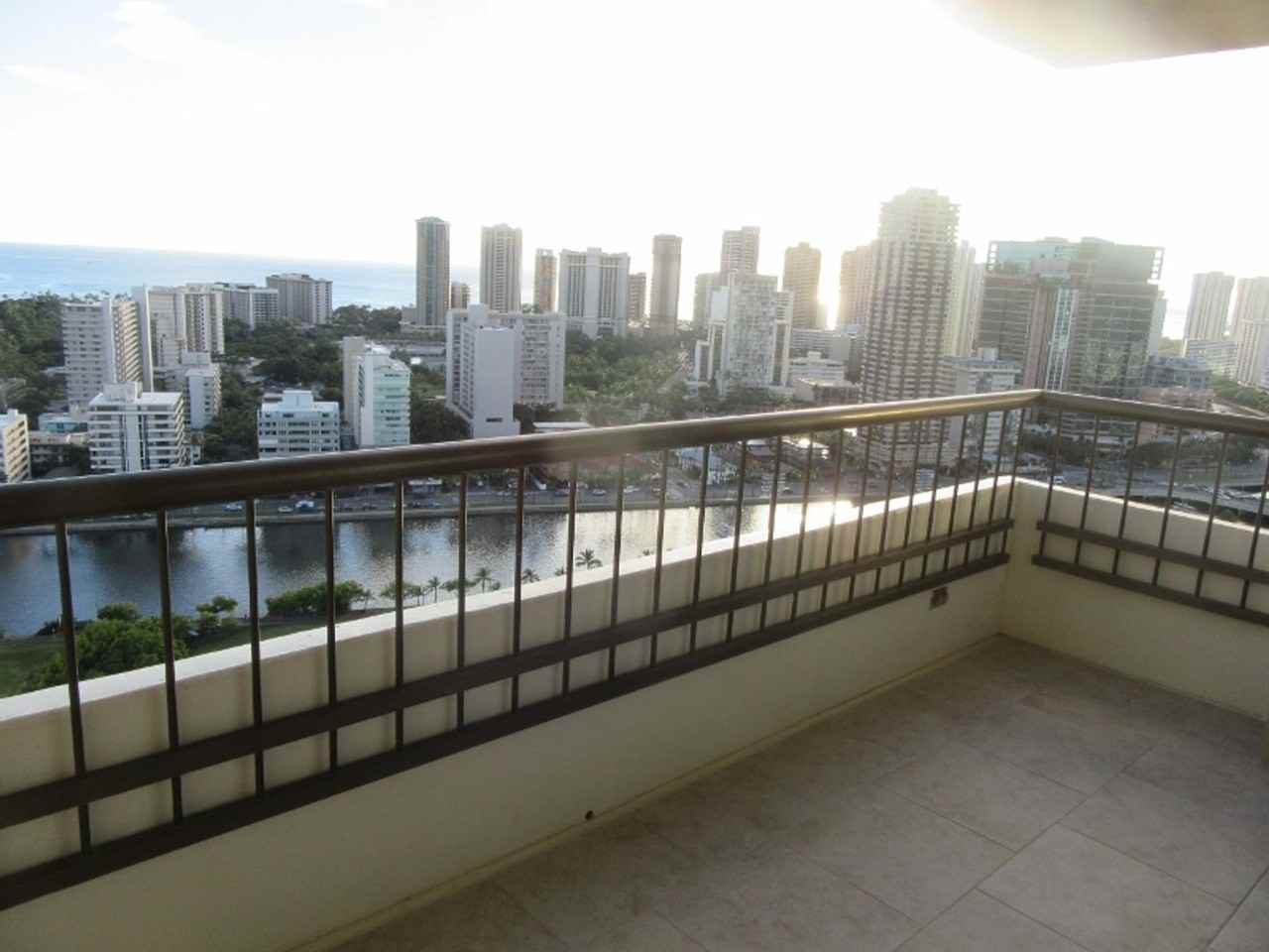 2333 Kapiolani Blvd #2816 - Photo 6 of 26