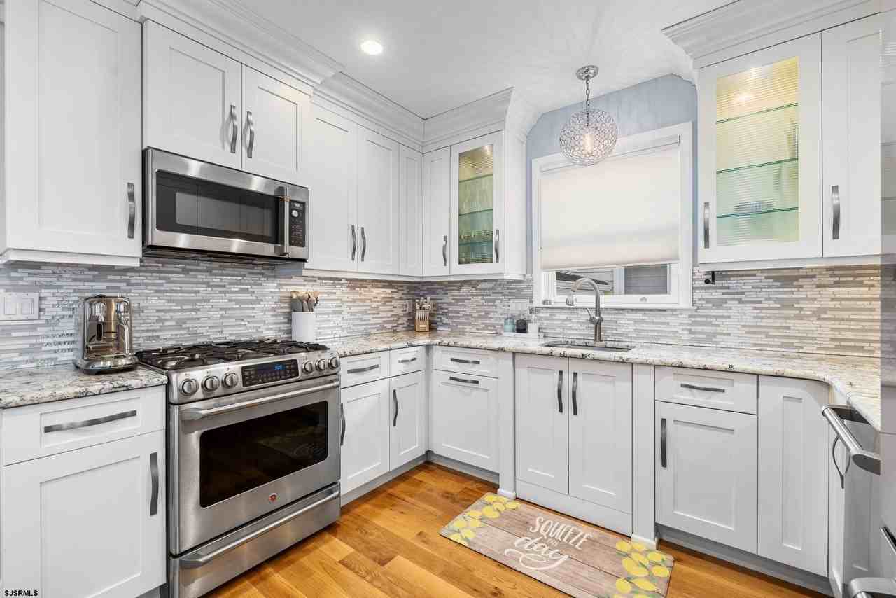12 S Jerome Ave - Photo 6 of 49