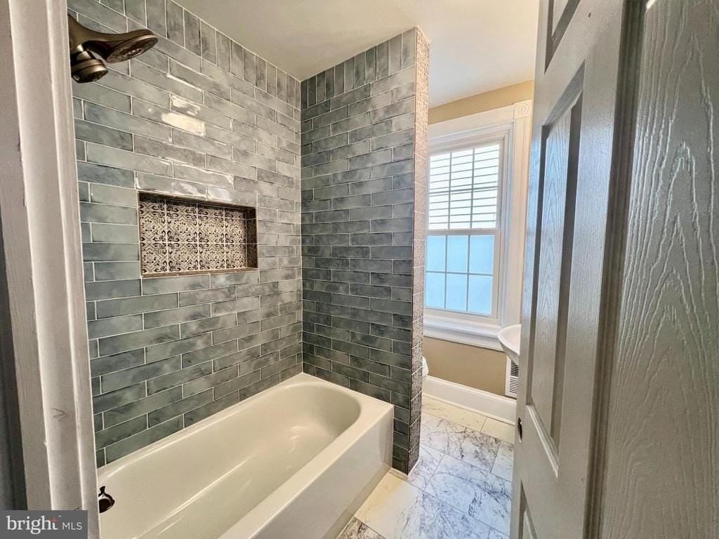 40 Lincoln Ave - Photo 7 of 18