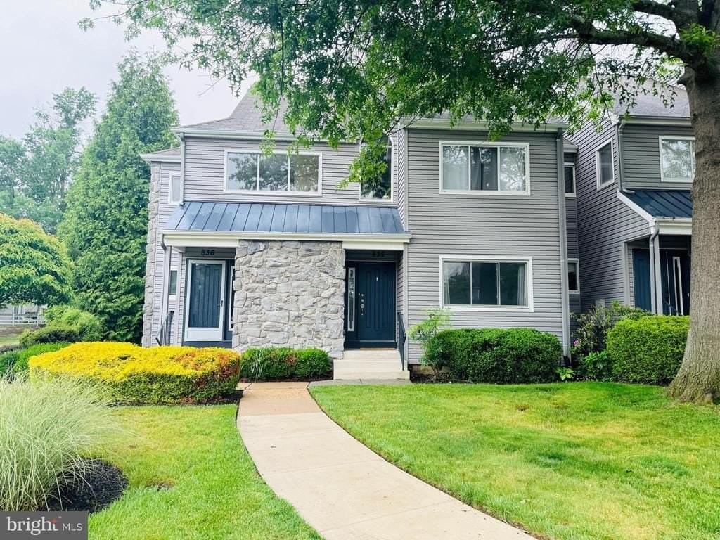 835 Chanticleer