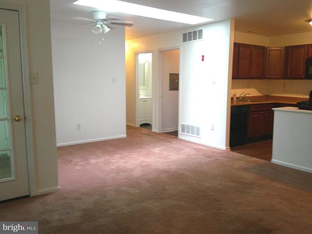308 Diamond Dr - Photo 5 of 23