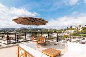 featured image of 2926 Rowena Ave