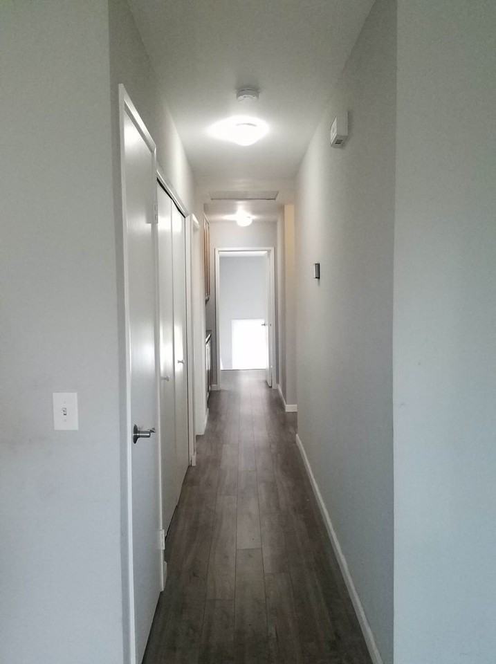 1018 Grape St - Photo 7 of 25