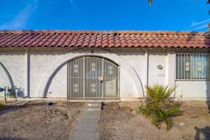 featured image of 824 Hedge Way #2