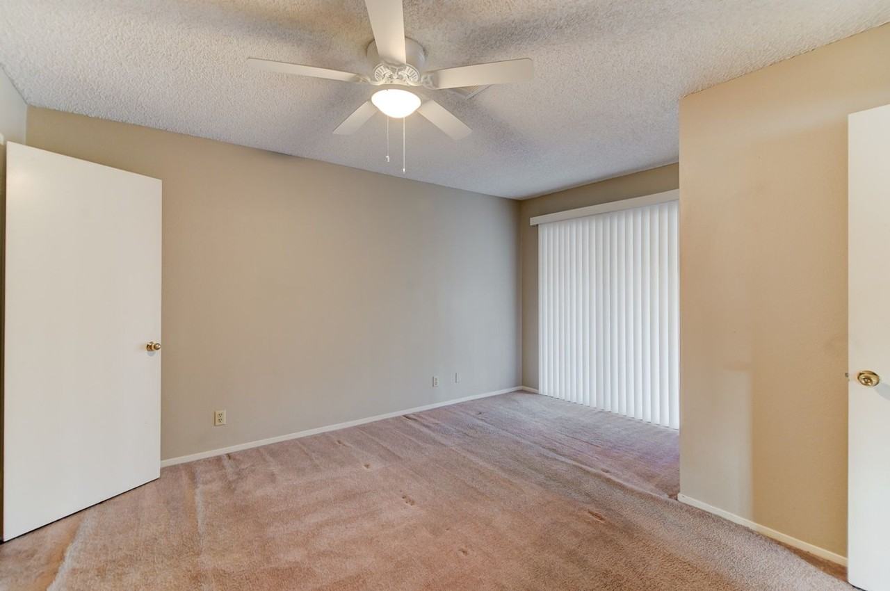 824 Hedge Way #2 - Photo 6 of 11
