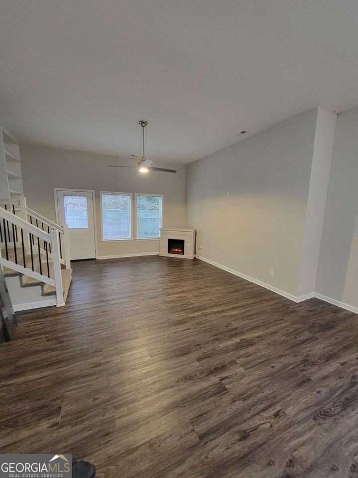 380 Glendale Rd - Photo 6 of 14