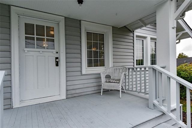 10025 39th Ave Sw - Photo 2 of 9