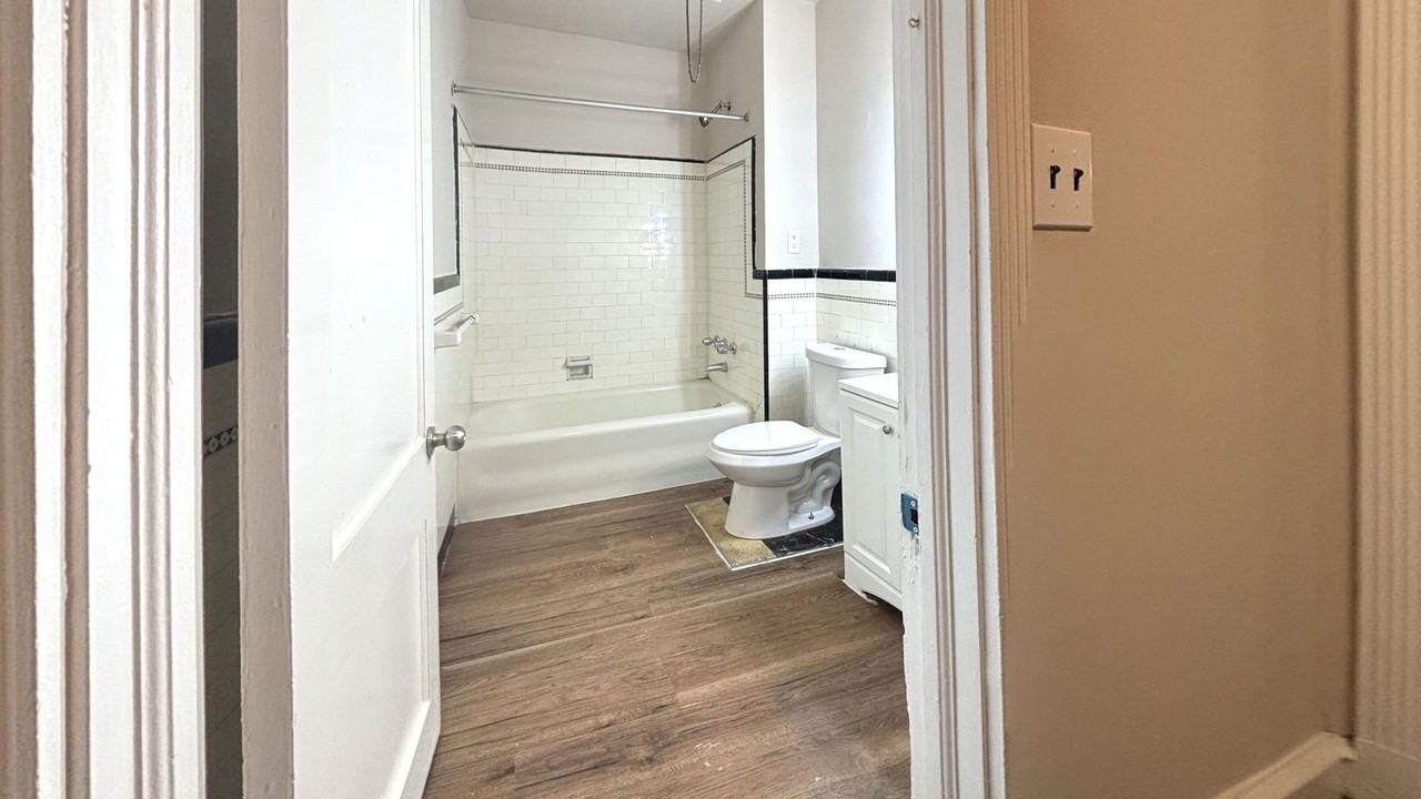 6927 Guilford Rd - Photo 2 of 16
