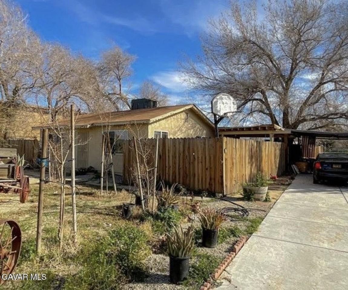 9132 E Avenue S8 - Photo 2 of 19