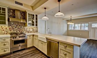 featured image of 959 S Ash Ave