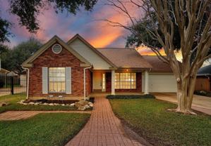 1811 Iris Ln - Photo 1 of 1