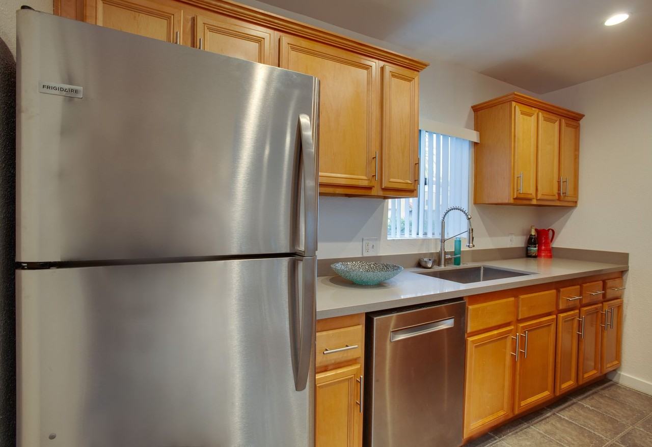 5433 Abbott Pl #12 - Photo 4 of 24