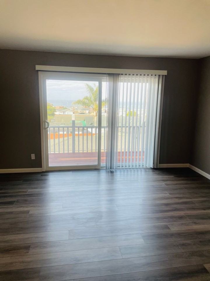 1024 S Ocean Ave - Photo 4 of 12