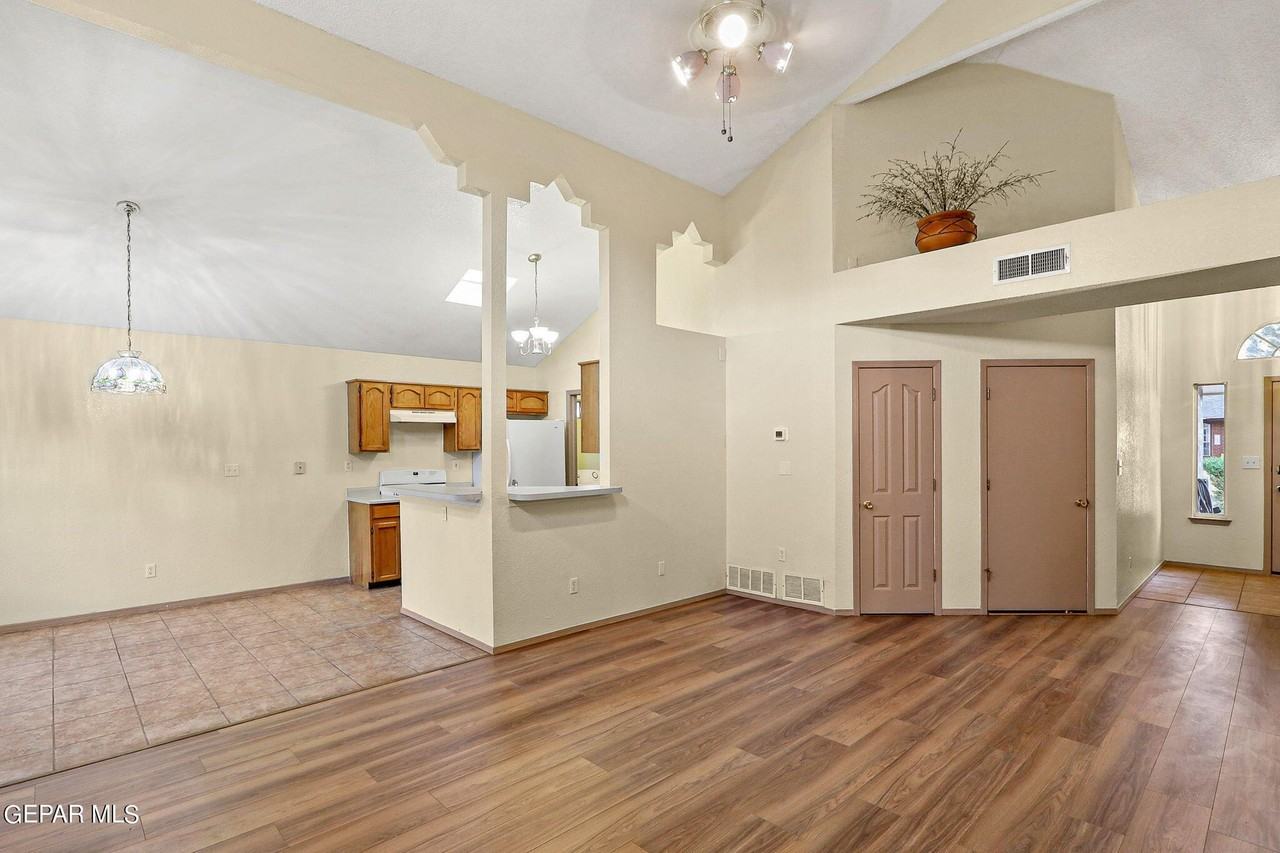 11895 David Forti Dr - Photo 3 of 27