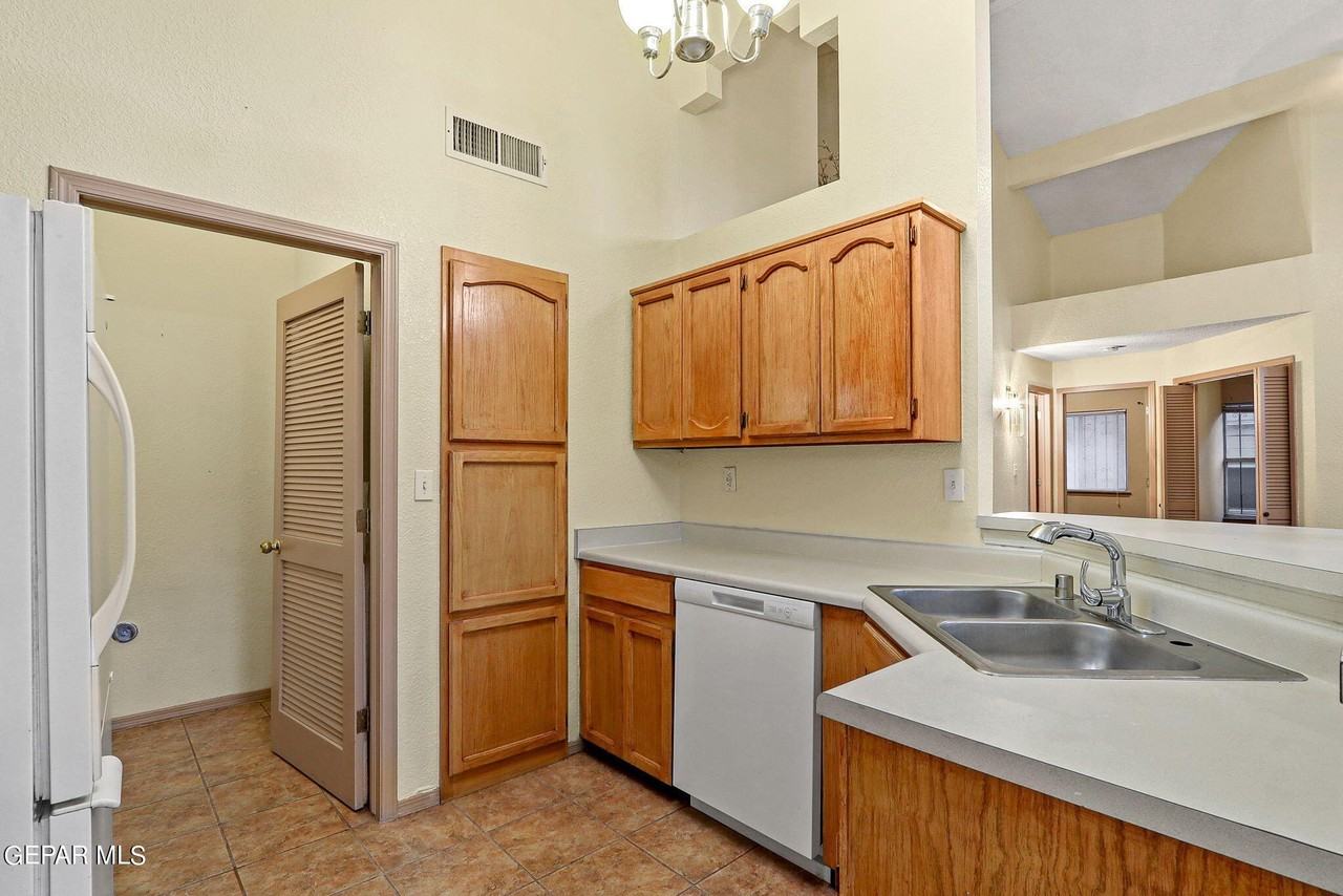 11895 David Forti Dr - Photo 6 of 27