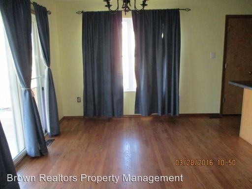 5251 Duke Dr - Photo 3 of 11