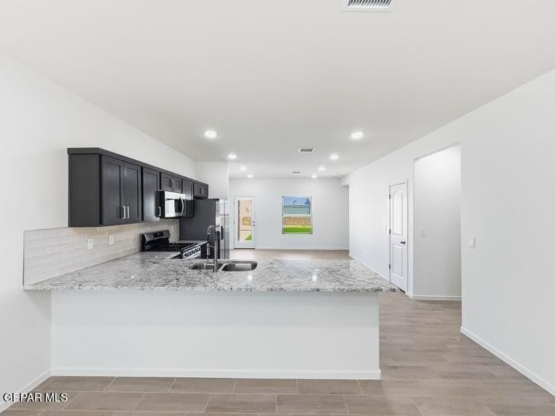 13961 Victory Sky Ave - Photo 5 of 25