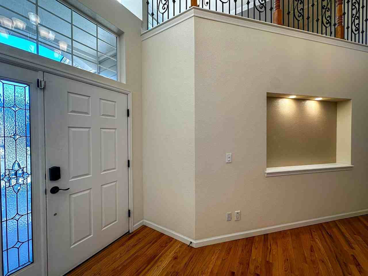 7856 Stonedale Dr - Photo 3 of 50