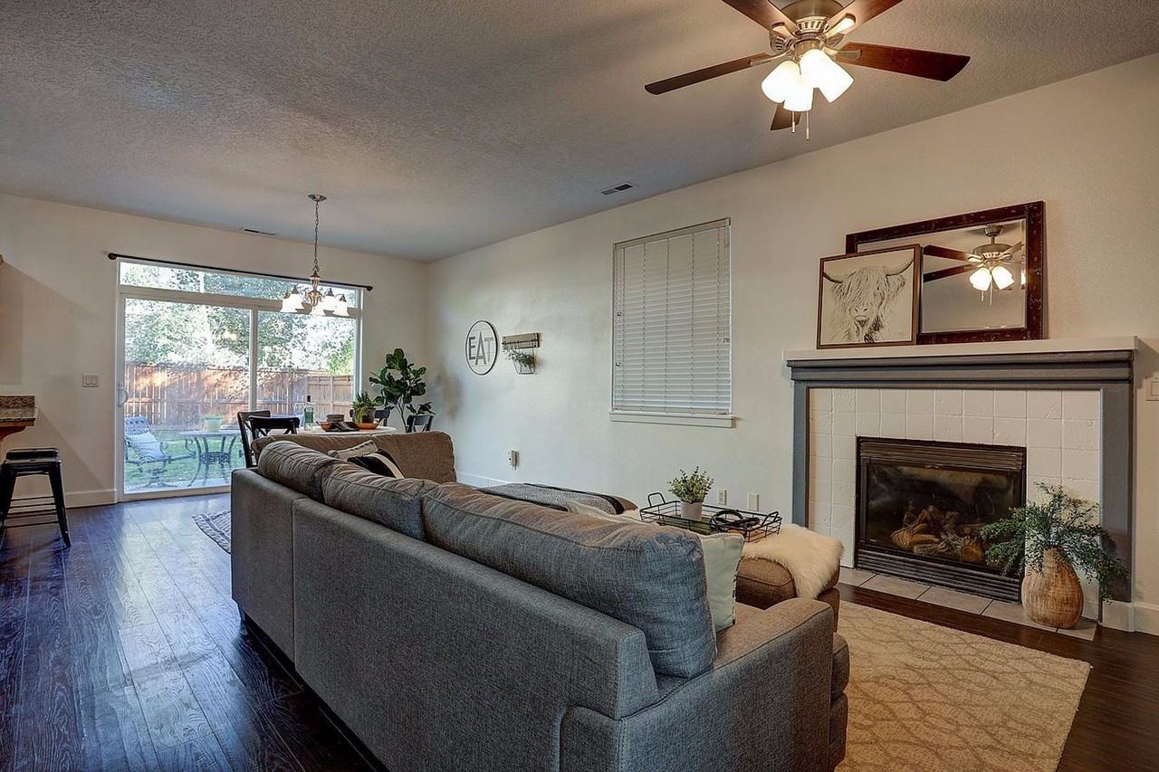 61472 Brosterhous Rd - Photo 5 of 21