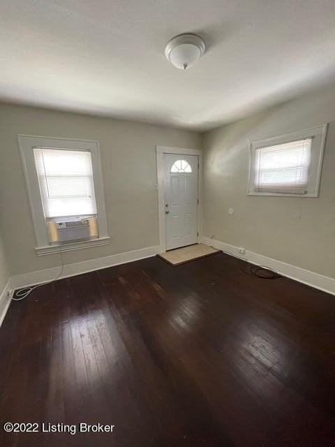 2138 Crittenden Dr - Photo 5 of 15