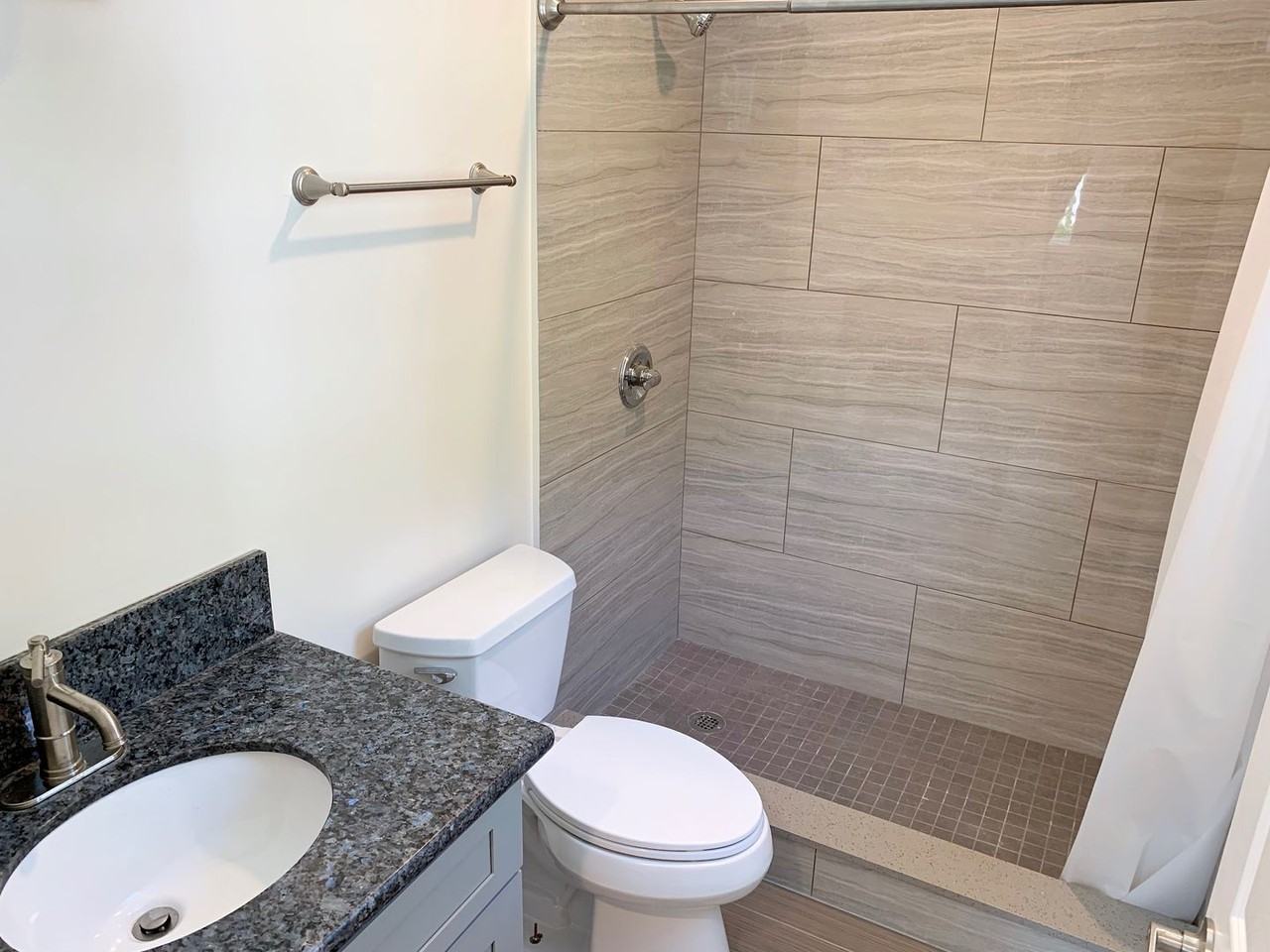 2622 Waolani Ave Apt D - Photo 6 of 10