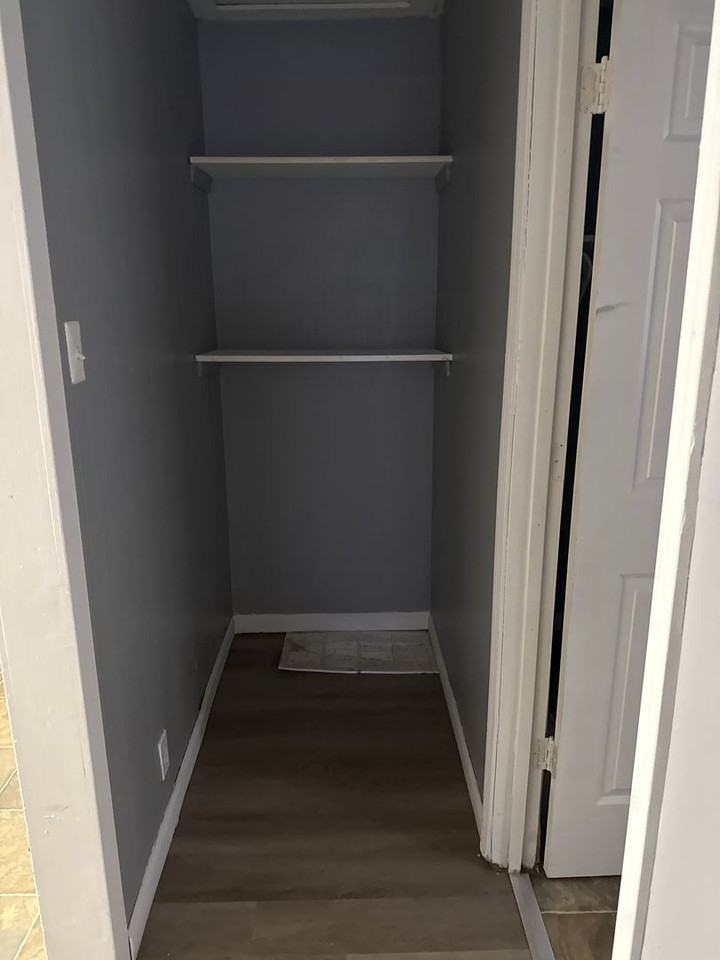 2434 S 14th St - Photo 5 of 12
