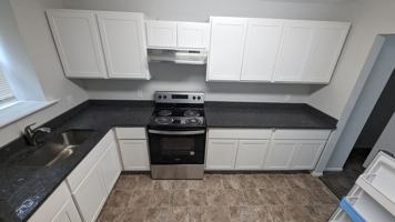featured image of 617 W 6th St