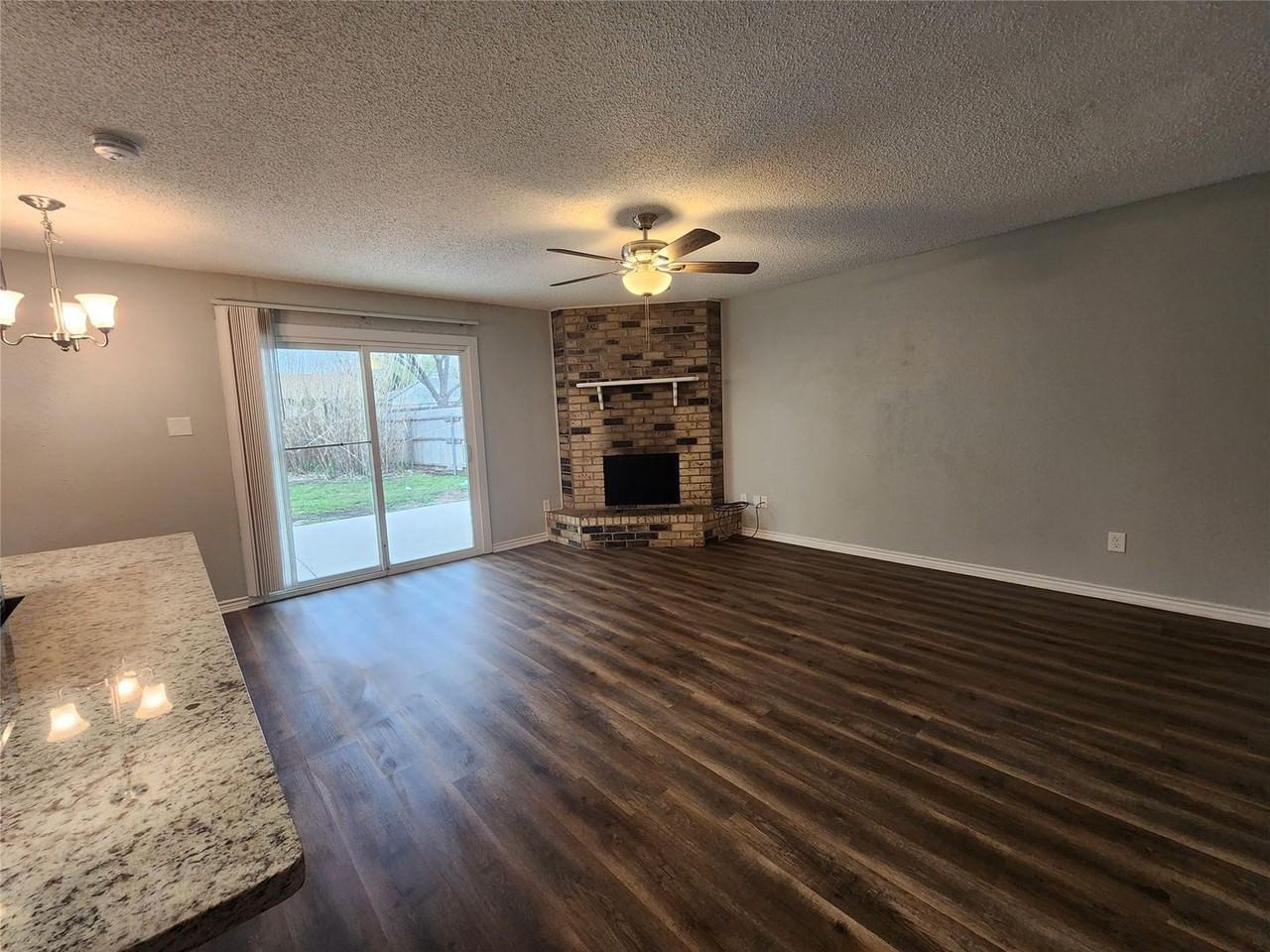 10129 Peppertree Ln - Photo 4 of 17