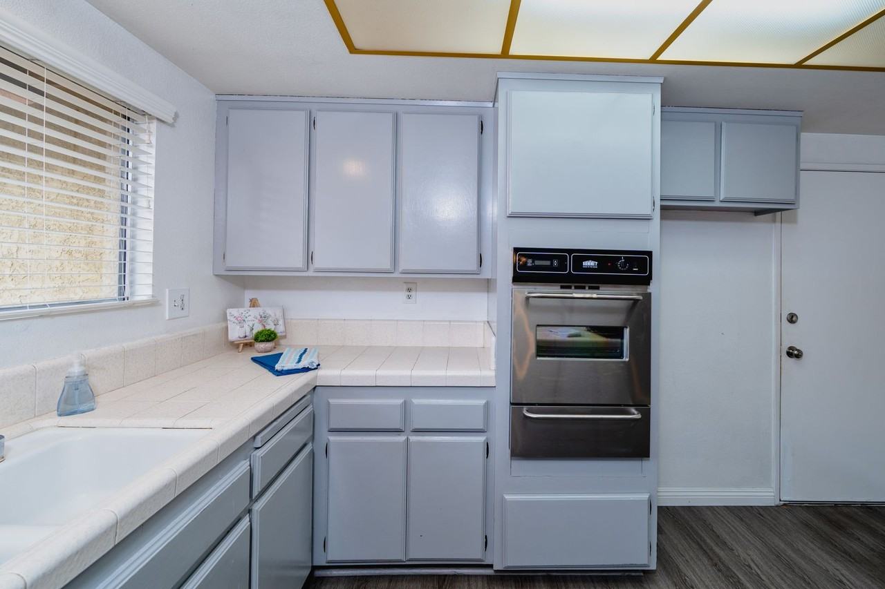 9605 Longden Ave - Photo 7 of 24
